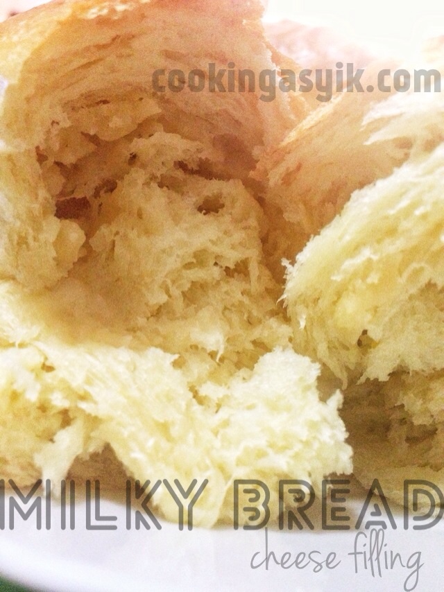 resep membuat roti empuk hokaido milky bread dengan metode tangzhong atau water roux